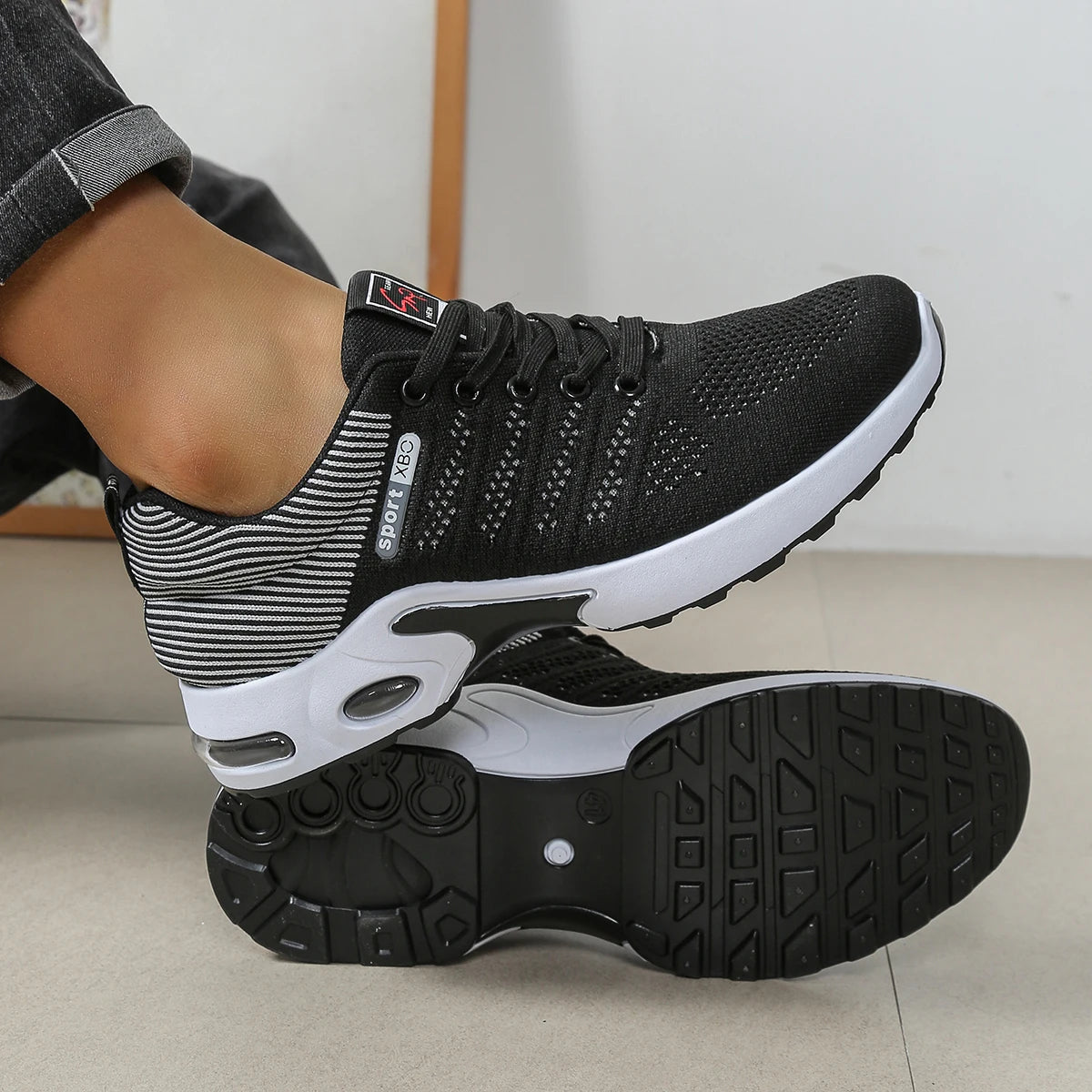 Men’s Breathable Lace-Up Running Sneakers Non-Slip Pillow Comfort Shoes